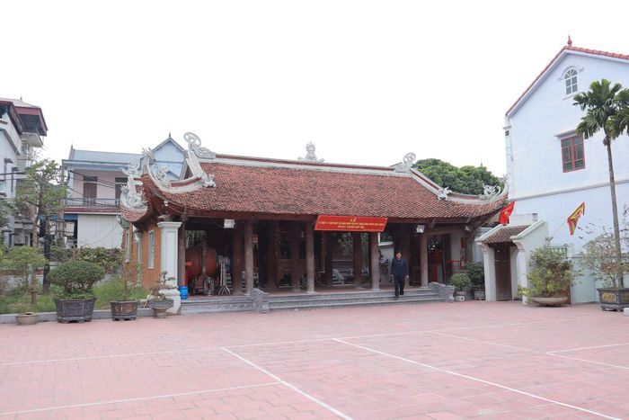 Đền thờ Danh nhân văn hóa Trạng Bùng Phùng Khắc Khoan. Ảnh: Nguyễn Mai