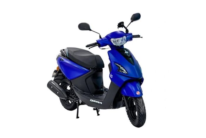 Bera Milan 150 sở hữu dung tích lớn hơn.