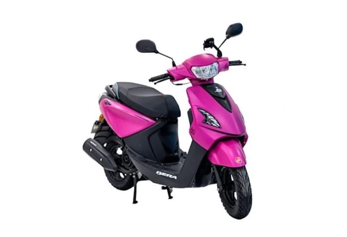 Bera Milan 150 được thiết kế theo hướng tân cổ điển