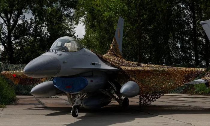 Ukraine đang phải tận dụng tiêm kích F-16 do Mỹ sản xuất để đối phó các máy bay không người lái (UAV) phản lực Nga, trong bối cảnh kho tên lửa phòng không suy giảm và những phương tiện đánh chặn cơ động khó đối phó mục tiêu bay nhanh, ở độ cao lớn.