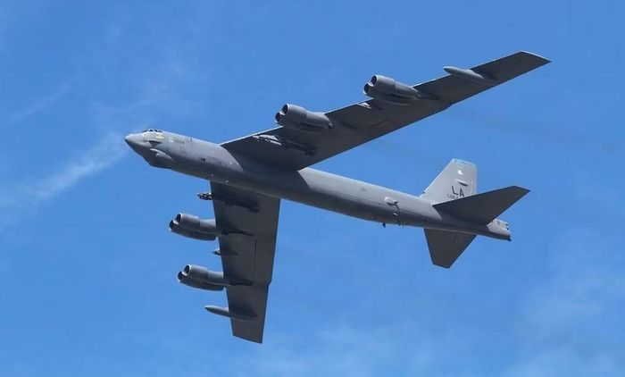 B-52 trở thành oanh tạc cơ hạng nặng chủ lực của Mỹ trong Chiến tranh Lạnh và sau đó tiếp tục được nâng cấp qua nhiều thập niên.