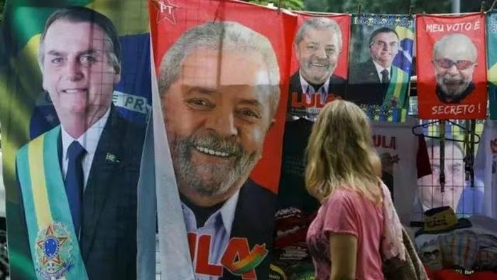 Sau khi bước chân vào chính trường, ông Lula đã 3 lần tranh cử Tổng thống không thành công vào các năm 1989, 1994 và 1998