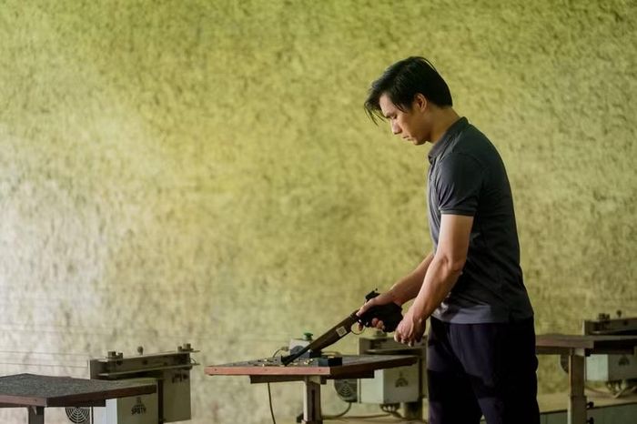 Diễn viên Nhan Phúc Vinh đảm nhận vai xạ thủ Hoàng Xuân Vinh