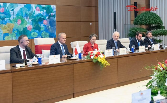 Thủ tướng Cộng hòa Ba Lan Donald Tusk phát biểu tại cuộc hội kiến. Ảnh: Quang Vinh