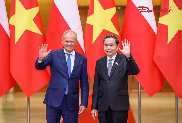 Chủ tịch Quốc hội Trần Thanh Mẫn và Thủ tướng Cộng hòa Ba Lan Donald Tusk. Ảnh: Quang Vinh