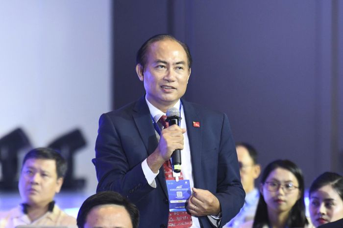  Ông Tô Việt Thắng, Phó tổng giám đốc thường trực kiêm Giám đốc An toàn CTCP Hàng không Vietjet, phát biểu tại sự kiện. Ảnh: Duy Hiệu.