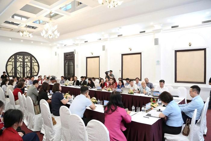Hội thảo thu hút đông đảo đại biểu, chuyên gia và đại diện các đơn vị liên quan tham dự