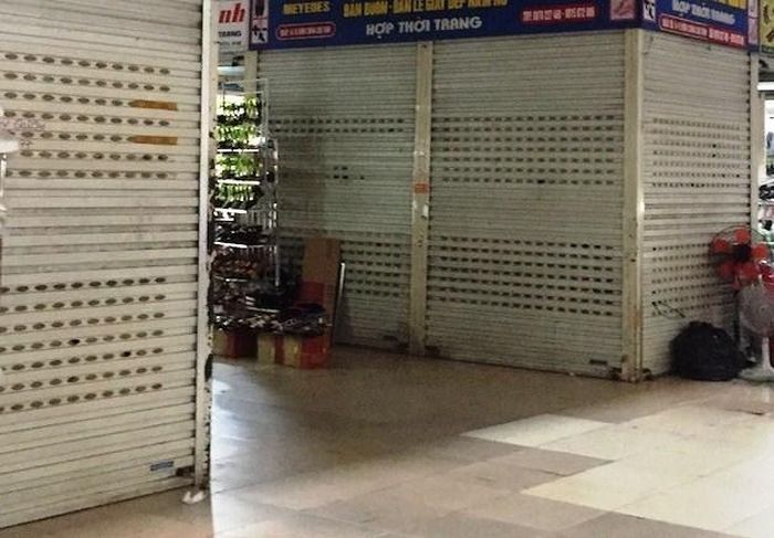 Một số ki-ốt vẫn đóng cửa do kinh doanh không khả quan trước đó