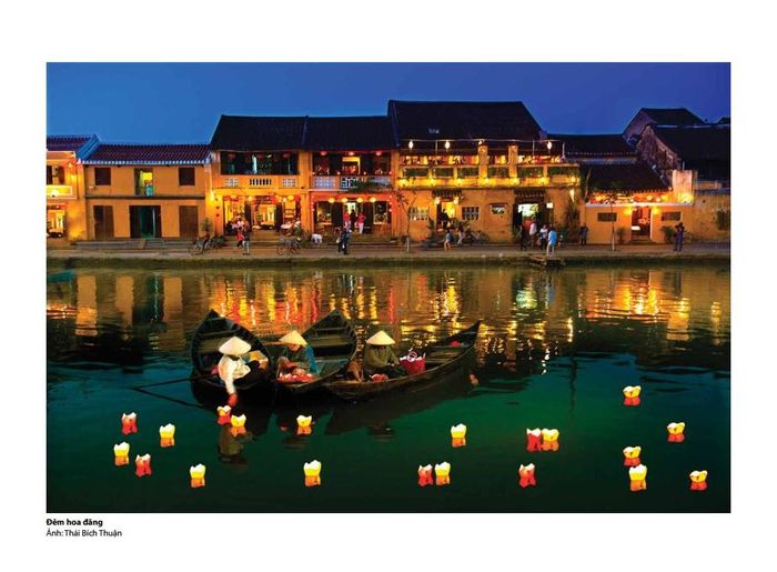 Tác phẩm Đêm hoa đăng của NSNA Thái Bích Thuận
