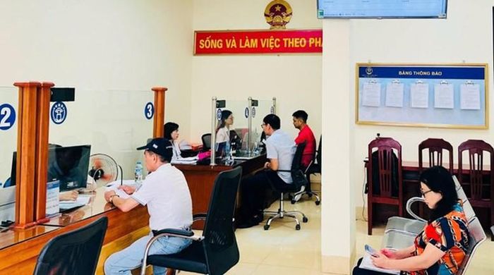 Rà soát, hoàn thiện hệ thống vị trí việc làm gắn với xây dựng đội ngũ cán bộ và quản lý biên chế thuộc phạm vi quản lý của Chính phủ
