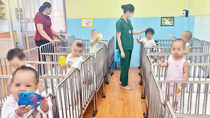 Các trẻ từ 1 tuổi trở lên của Mái ấm Hoa Hồng được đưa về chăm sóc, nuôi dưỡng tại Làng Thiếu niên Thủ Ðức (thành phố Thủ Ðức, Thành phố Hồ Chí Minh). (Ảnh: QUÝ HIỀN)