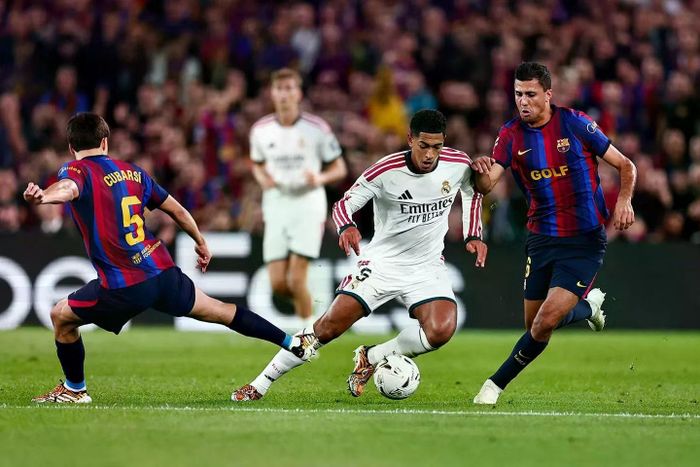 Trận El Clásico diễn ra vô cùng hấp dẫn. (Ảnh: Real Madrid)