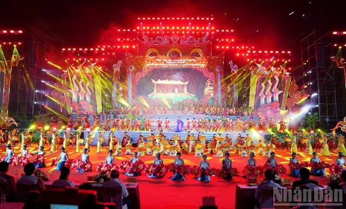 Nhiều tiết mục văn hóa, văn nghệ đặc sắc sẽ được trình diễn tại đêm khai mạc Lễ hội Đền Hùng năm 2027. (Ảnh: NGỌC LONG)