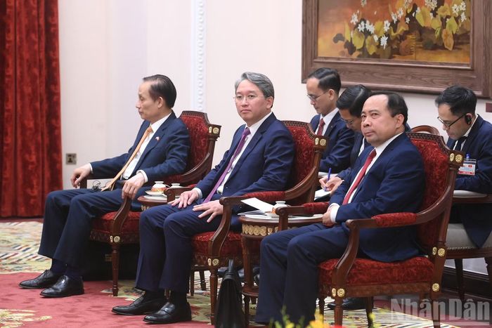 Các đại biểu Việt Nam dự cuộc tiếp.