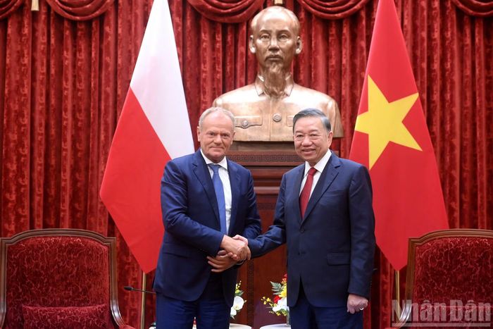 Tổng Bí thư, Chủ tịch nước Tô Lâm tiếp Thủ tướng Cộng hòa Ba Lan Donald Tusk.