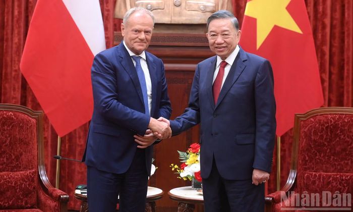Tổng Bí thư, Chủ tịch nước Tô Lâm và Thủ tướng Cộng hòa Ba Lan Donald Tusk.