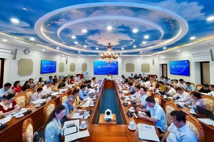 Ban tổ chức Diễn đàn Kinh tế Mùa thu 2026 họp rà soát công tác triển khai. (Ảnh: HOÀNG HÙNG)