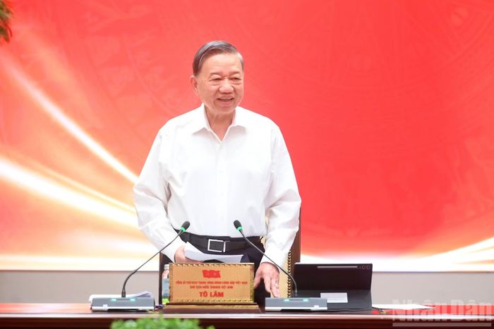 Tổng Bí thư, Chủ tịch nước Tô Lâm phát biểu tại phiên họp.