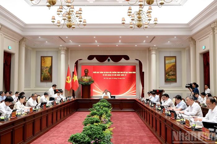 Quang cảnh phiên họp.