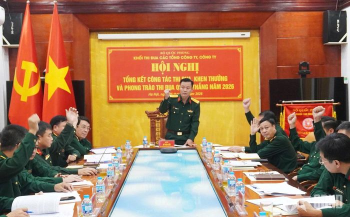  Các đại biểu tham dự hội nghị biểu quyết thông qua các nội dung đã thống nhất trong hội nghị.