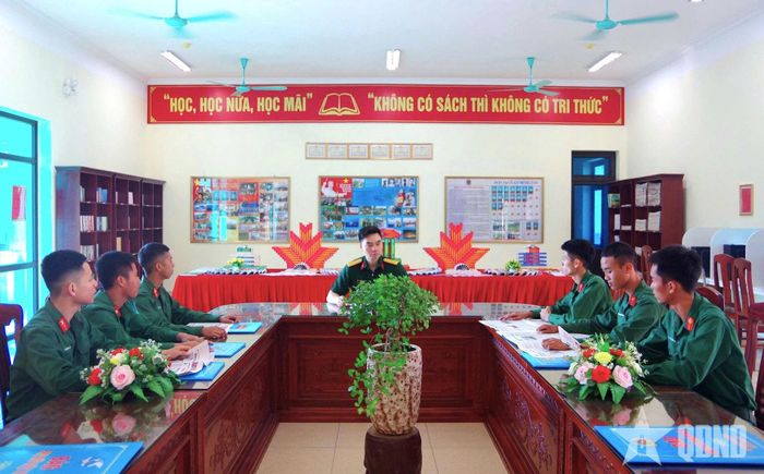 Đơn vị quan tâm chăm lo đời sống văn hóa tinh thần cho chiến sĩ thông qua hoạt động Phòng Hồ Chí Minh.