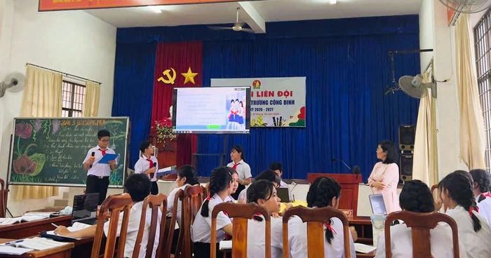 Tiết học chuyên đề tháng 10 của học sinh Trường THCS Trương Công Định.