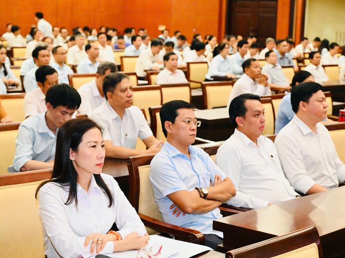  Các đại biểu dự hội nghị. Ảnh VIỆT DŨNG 