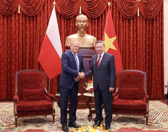 Tổng Bí thư, Chủ tịch nước Tô Lâm tiếp Thủ tướng Cộng hòa Ba Lan Donald Tusk. Ảnh: QUANG PHÚC