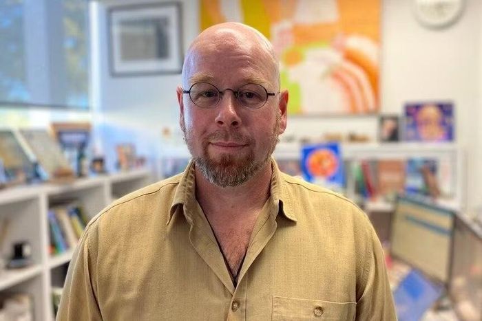 Corey Bradshaw, giáo sư Sinh thái toàn cầu tại Đại học Flinders - Trưởng nhóm nghiên cứu tại Trung tâm Xuất sắc về Lịch sử và Tương lai Môi trường và Bản địa (CIEHF) thuộc Hội đồng Nghiên cứu Úc.