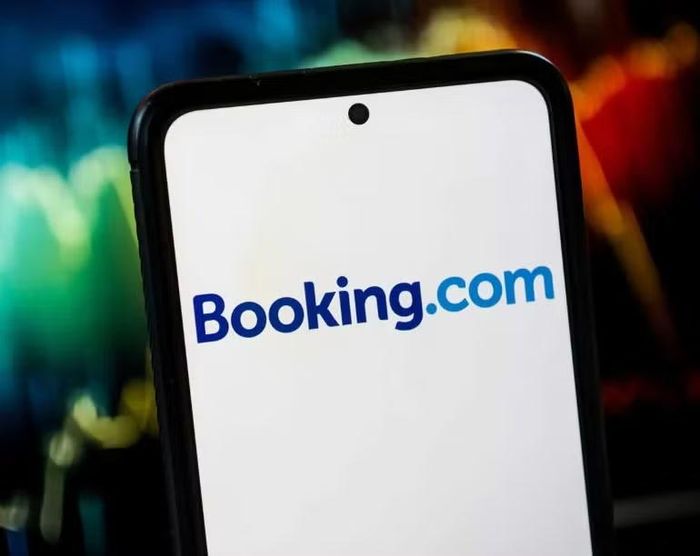 Booking.com đang bị Ủy ban châu Âu điều tra về trách nhiệm ngăn chặn tin đăng giả mạo và bảo vệ khách đặt phòng.