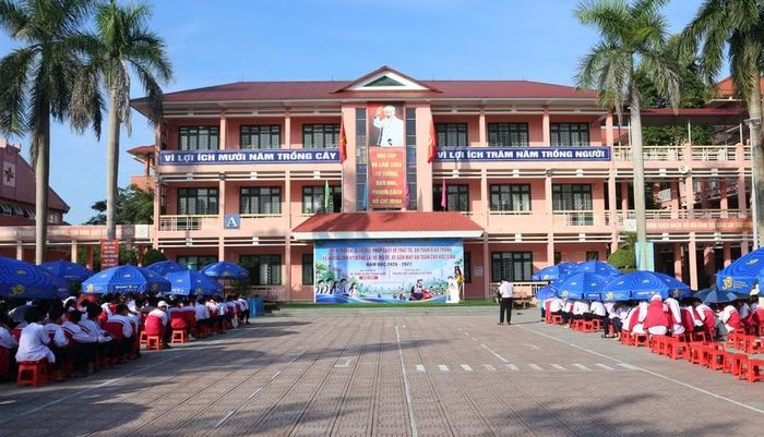 Sự kiện thu hút hơn 900 học sinh của trường THPT chuyên Lê Quý Đôn tham gia.