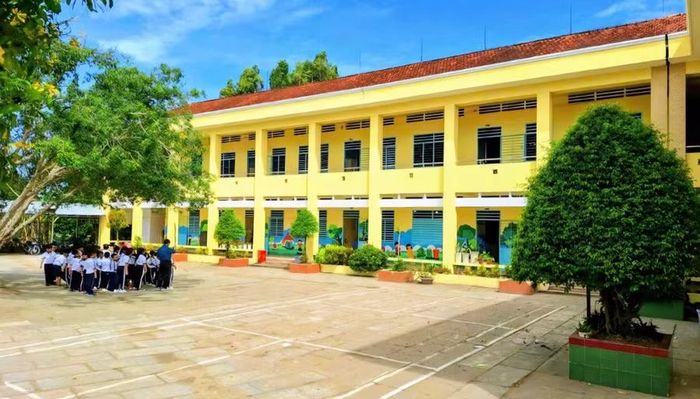 Trường Tiểu học ở An Giang. Ảnh: TN.