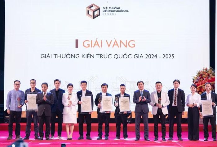 Giải thưởng được tổ chức định kỳ 2 năm một lần.