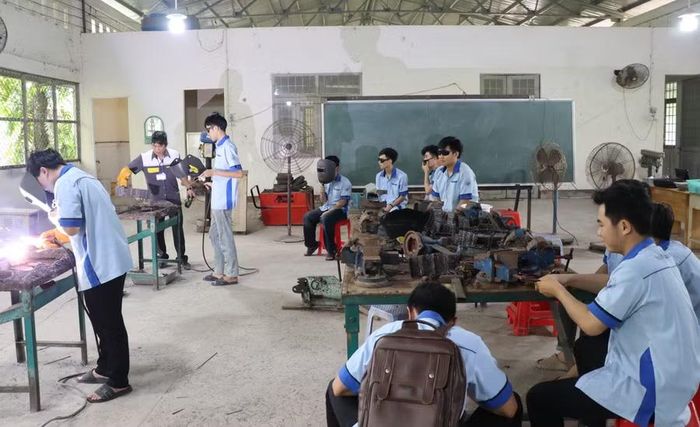 Các trường ở Cà Mau chủ động đào tạo nghề theo nhu cầu thị trường lao động.
