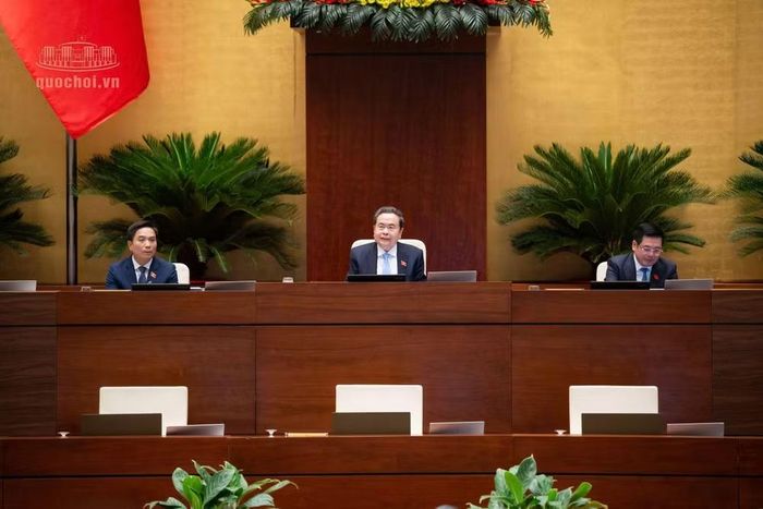 Đoàn chủ tọa tại phiên họp. Ảnh: QH.