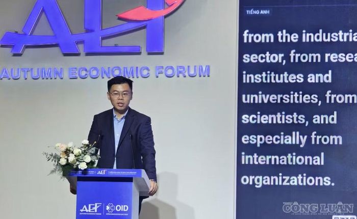 Theo Phó Chủ tịch UBND TP.HCM Trương Minh Huy Vũ, động lực tăng trưởng của thành phố trong giai đoạn tới phải dựa trên đổi mới sáng tạo và sự kết hợp giữa đổi mới sáng tạo với các lĩnh vực phát triển kinh tế, công nghiệp và đô thị. Ảnh: Chính Kỳ.