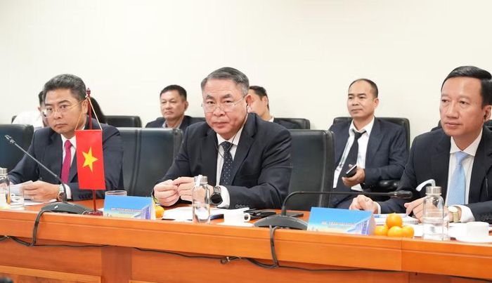 Theo Phó Tổng Kiểm toán nhà nước Trần Minh Khương, Hội thảo chung lần thứ 5 tạo điều kiện để hai bên chia sẻ kinh nghiệm kiểm toán dự án đường sắt đô thị và đường sắt tốc độ cao - lĩnh vực có yêu cầu cao về năng lực chuyên môn, quản lý đầu tư và kiểm soát rủi ro. Ảnh: Báo Kiểm toán