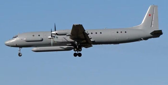 Máy bay do thám Il-20M của Nga. Ảnh: MWM.