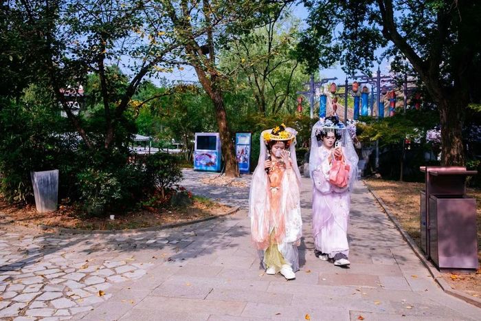 Không chỉ xem phim ngắn, nhiều người giờ đây còn trải nghiệm làm nữ chính phim ngắn.
