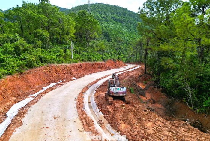 Theo thông tin từ chủ đầu tư mới là Ban QLDA Đầu tư xây dựng Nam Sông Hương, các hạng mục chính của giai đoạn 1 đến nay đã cơ bản hoàn thành. Tuy nhiên, tuyến đường dẫn dài hơn 200 m nối từ Quốc lộ 1 vào khu nghĩa trang vẫn trong giai đoạn hoàn thiện.