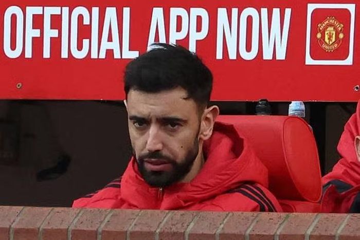 Bruno Fernandes dự bị trong thất bại 0-3 của MU trước Bournemouth.