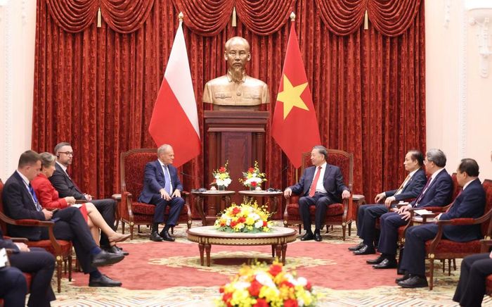 Tổng Bí thư, Chủ tịch nước Tô Lâm tiếp Thủ tướng Ba Lan Donald Tusk. (Ảnh: Minh Châu)