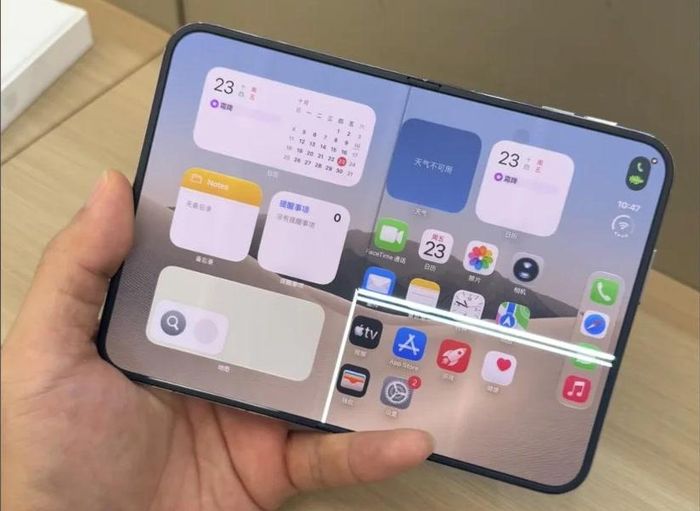 Một chiếc iPhone Duo bị hỏng; đáng tiếc là đây không phải trường hợp cá biệt. Ảnh: Reddit/PhoneArena