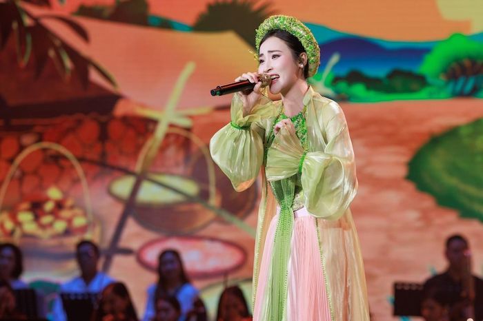 Thu Hà