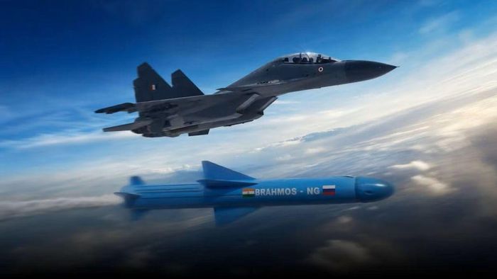 Đồ họa mô tả phiên bản tên lửa BrahMos phóng từ trên không. Ảnh: RT
