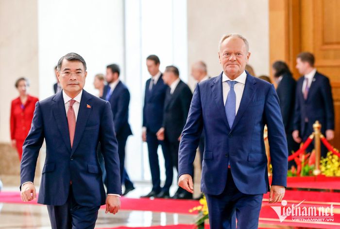 Thủ tướng Lê Minh Hưng chủ trì lễ đón Thủ tướng Ba Lan Donald Tusk thăm chính thức Việt Nam
