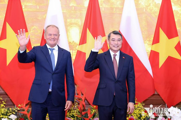 Thủ tướng Lê Minh Hưng và Thủ tướng Donald Tusk