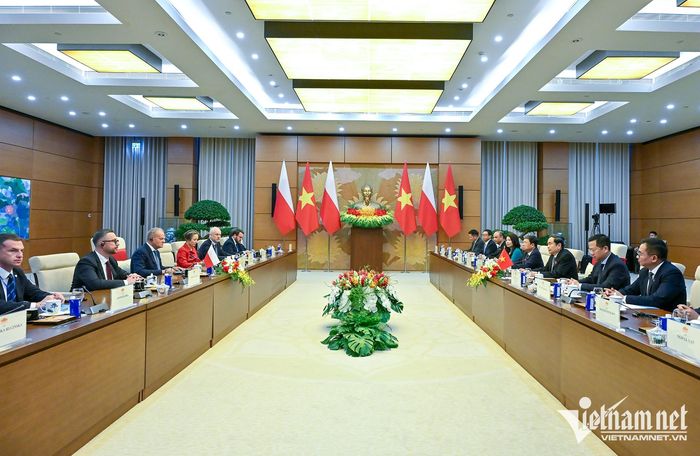 Việt Nam và Ba Lan cần tăng cường hợp tác giữa hai nghị viện, thúc đẩy trao đổi kinh nghiệm và hỗ trợ triển khai các dự án chung