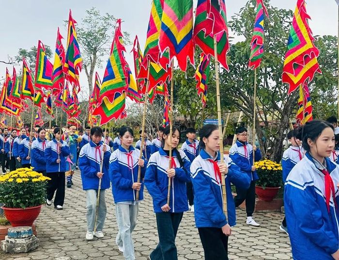 Phát huy vai trò của học sinh trong hành trình bảo tồn và phát huy giá trị di sản văn hóa quê hương.