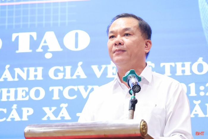 Ông Dương Kim Nga, Phó Giám đốc Sở Khoa học và Công nghệ phát biểu khai mạc khoá đào tạo.